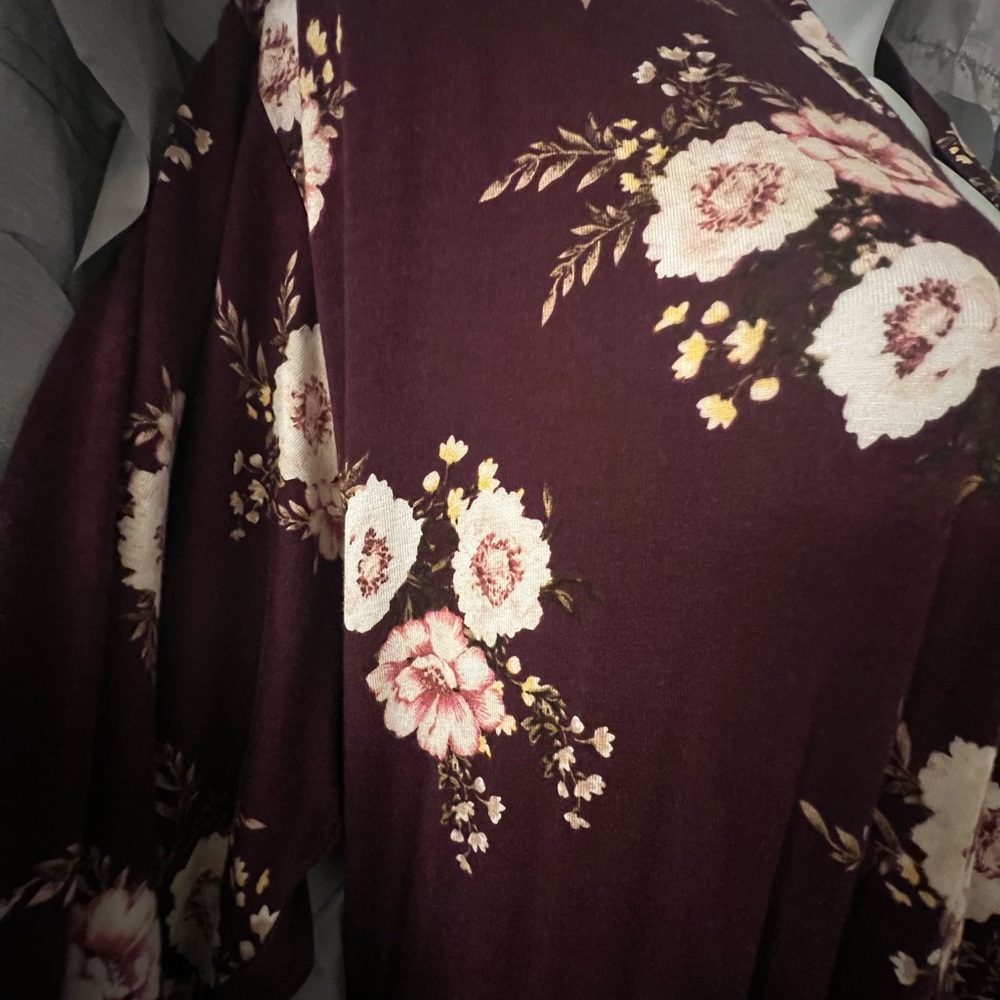 Woman’s robe - Picture 3 of 4